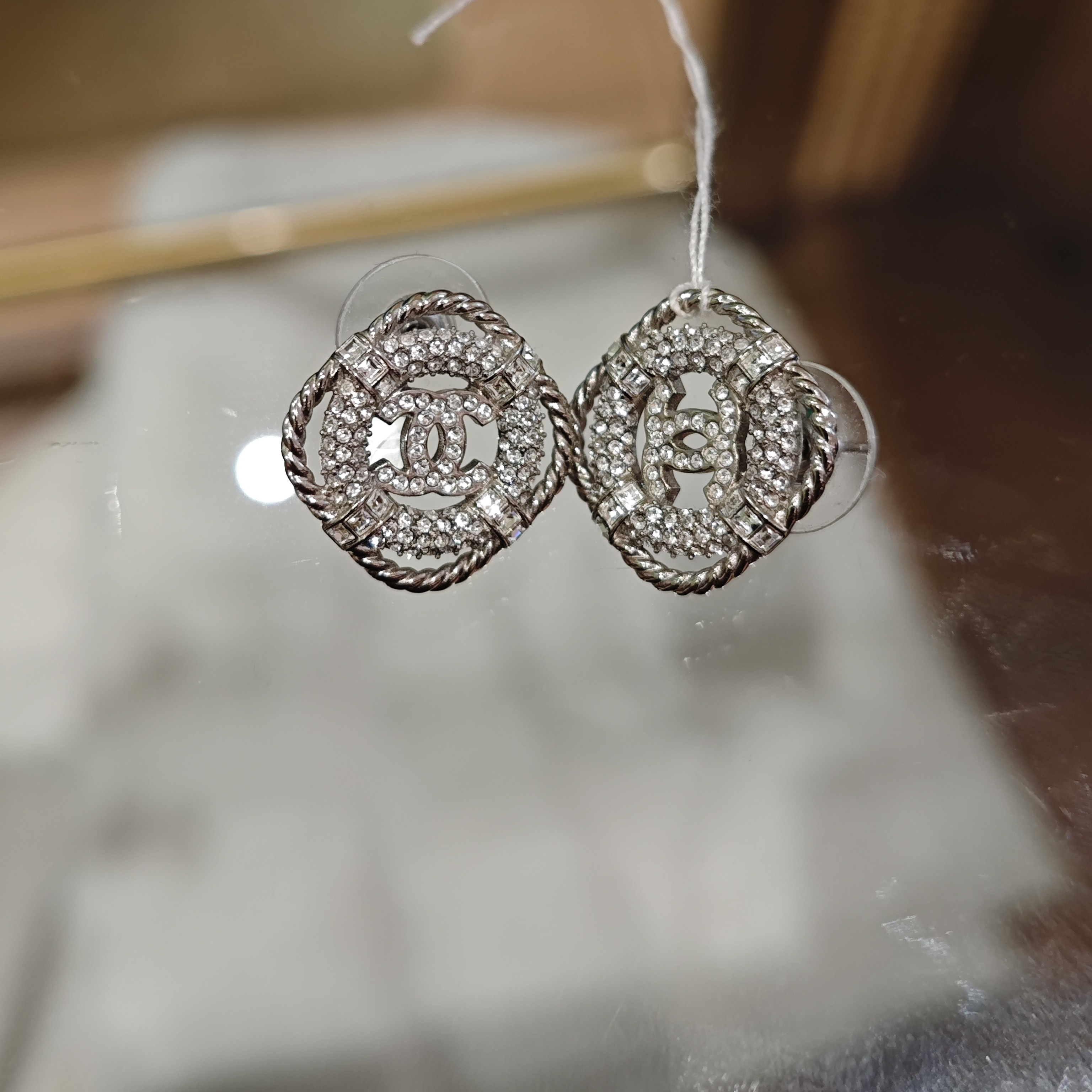 95新 Chanel/香奈儿 Chanel 银色菱形耳钉 23100016-02