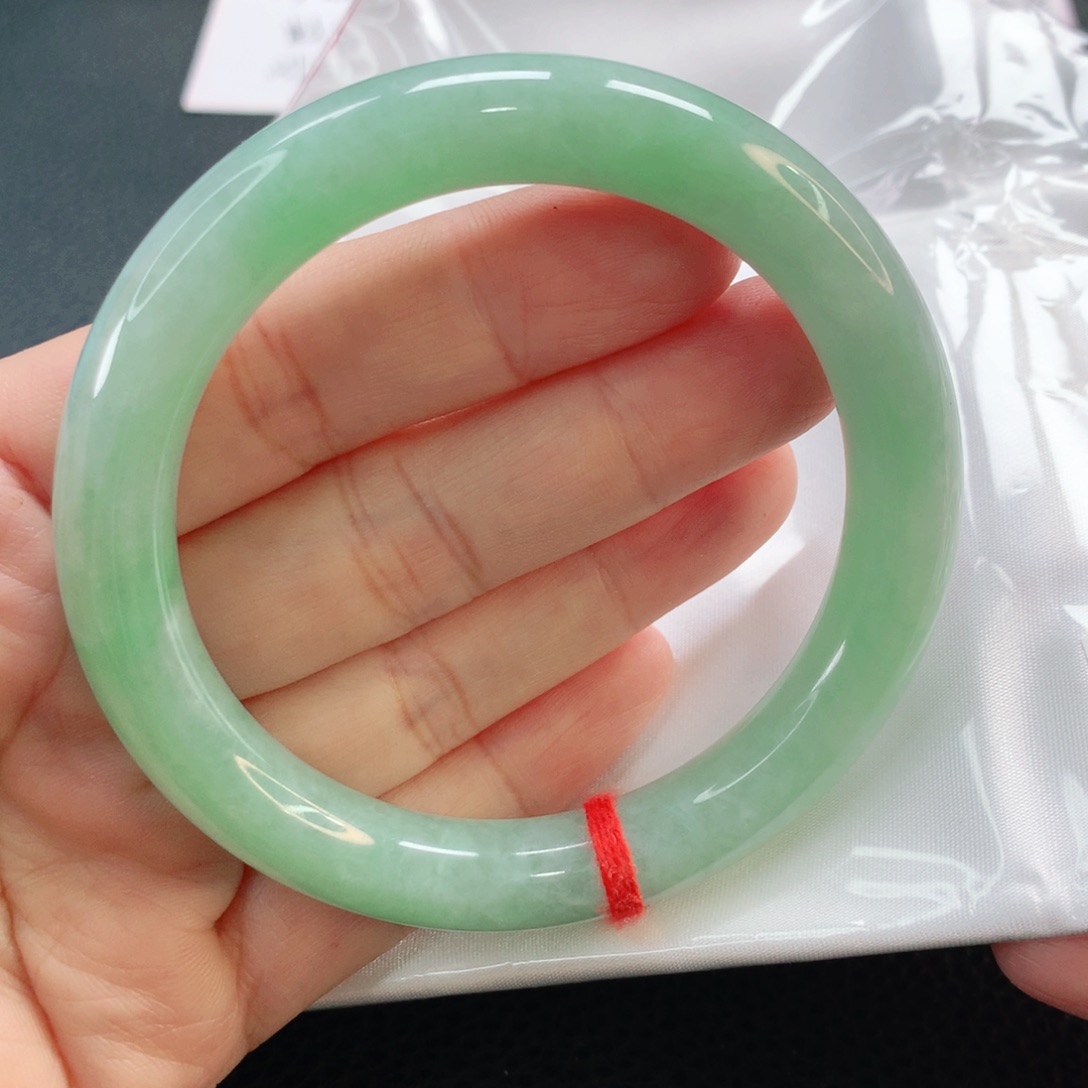 未镶嵌手镯翡翠60圆