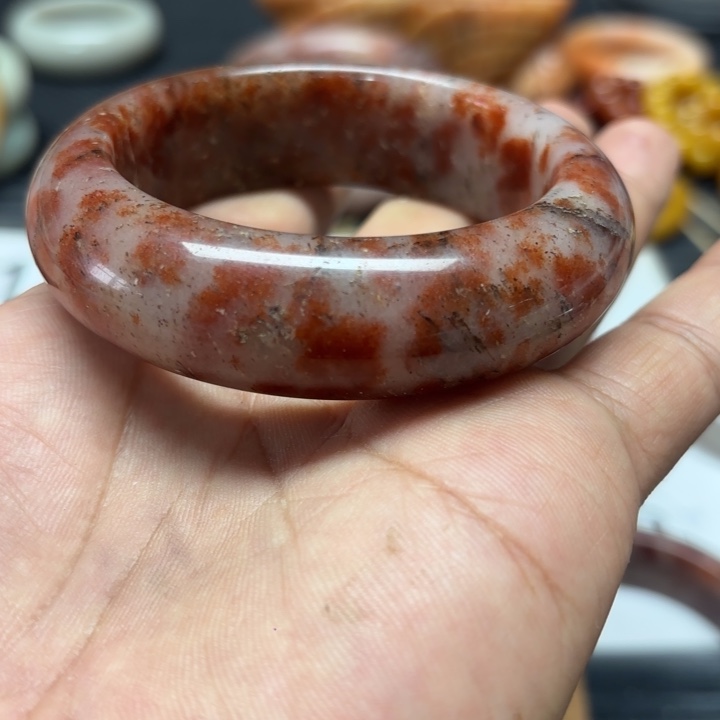 兰***-石英岩玉合金颈饰