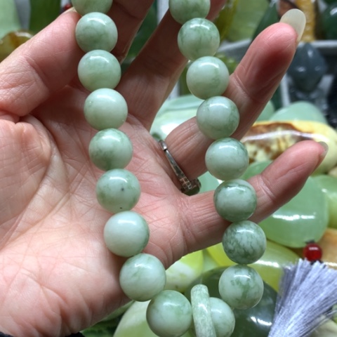 蛇纹石玉未镶嵌手把件