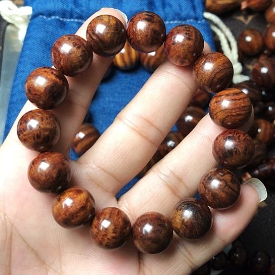 怀***我黄花梨/降香黄檀手串/手链1.5芝麻花手串