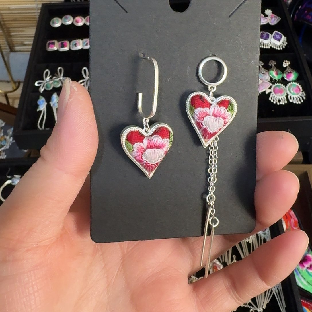 织绣民族风刺绣耳钉