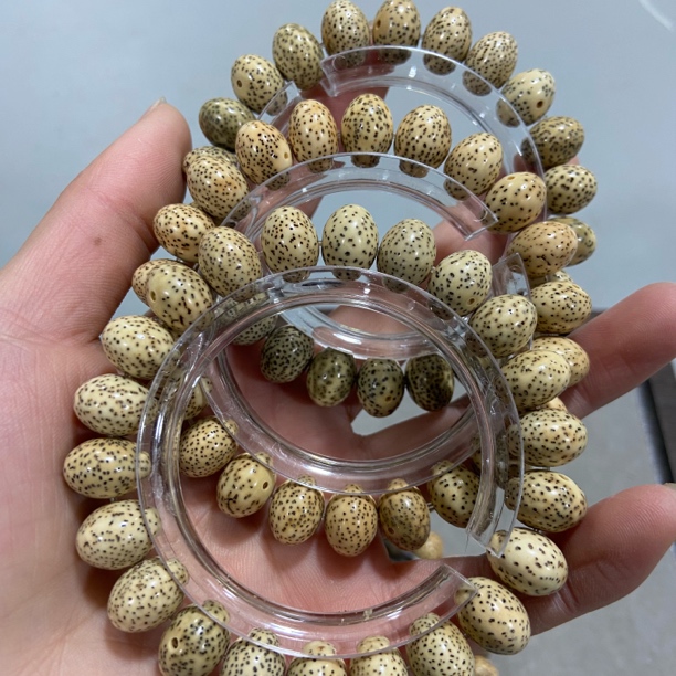 Y756原生态海南料星月菩提算盘珠卡1.2单圈手串（底色多样，发其一）