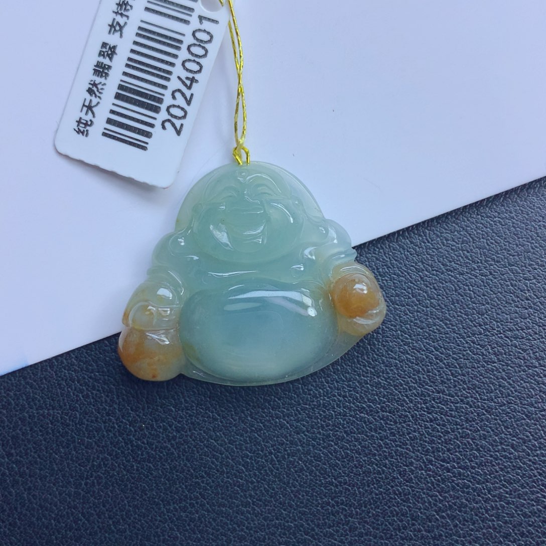 翡翠颈饰未镶嵌佛公