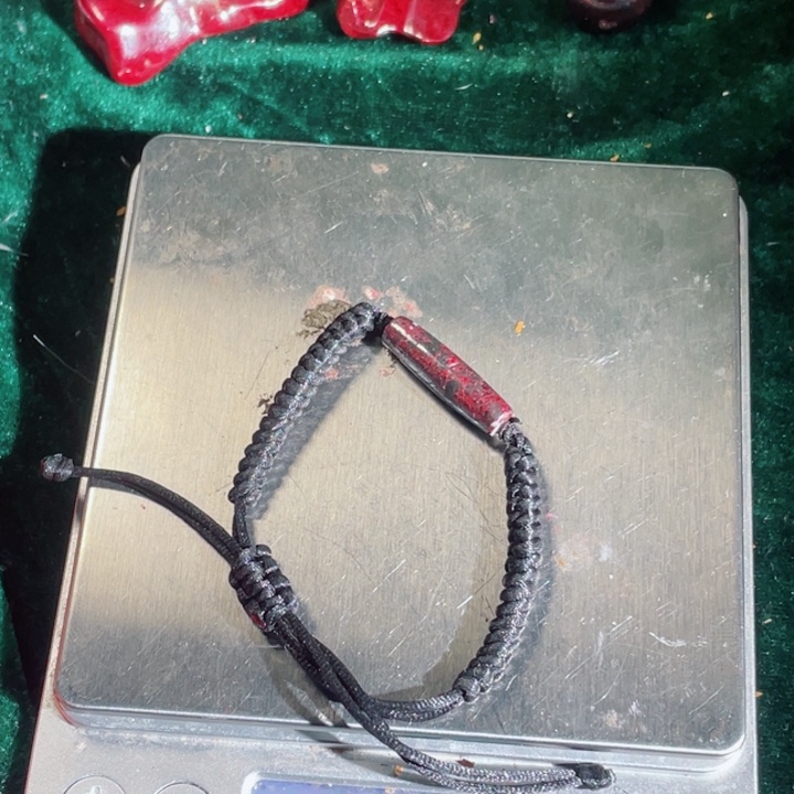 天然辰砂原石首饰