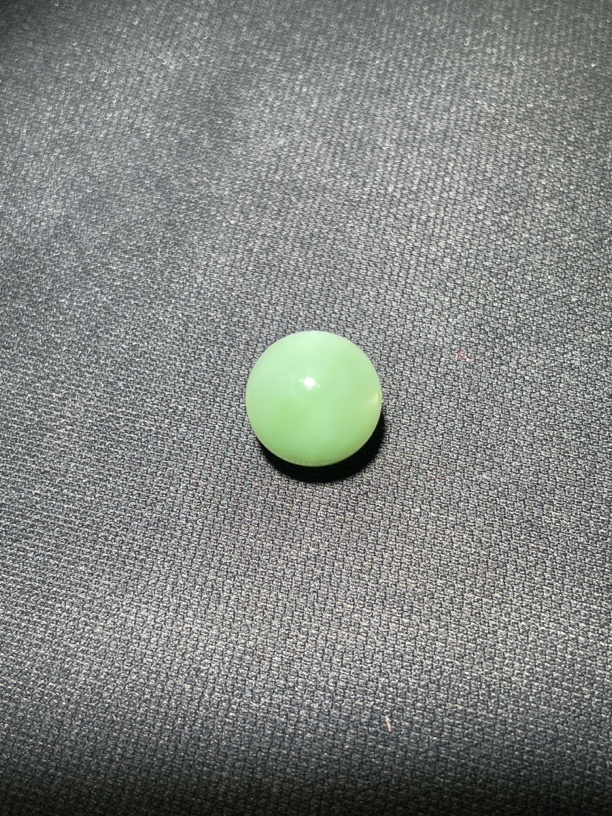 和田玉黑羊东薄荷绿圆珠  卡14