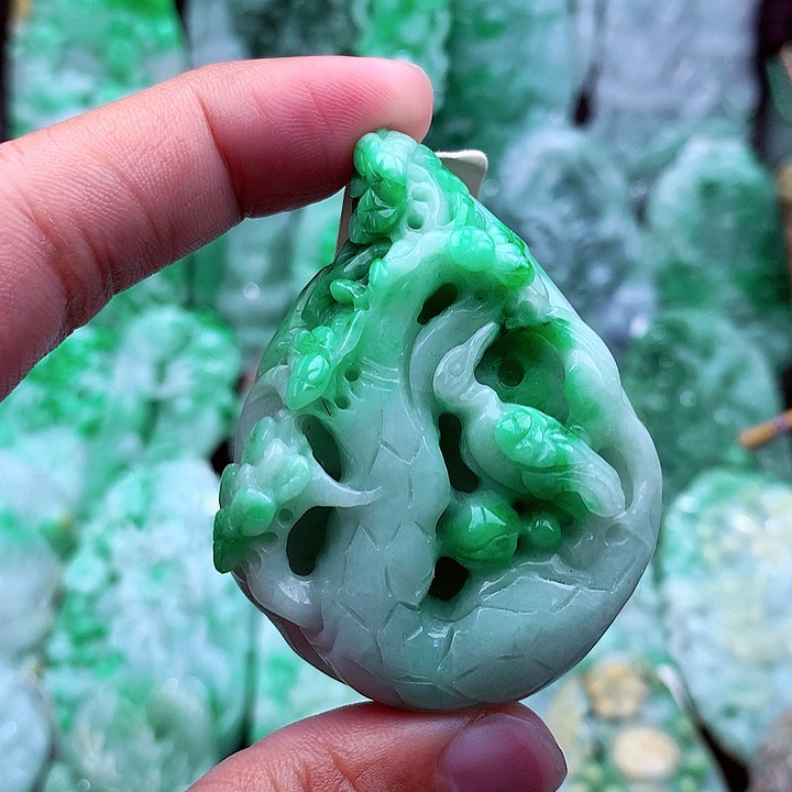 翡翠吊坠(不含链)未镶嵌