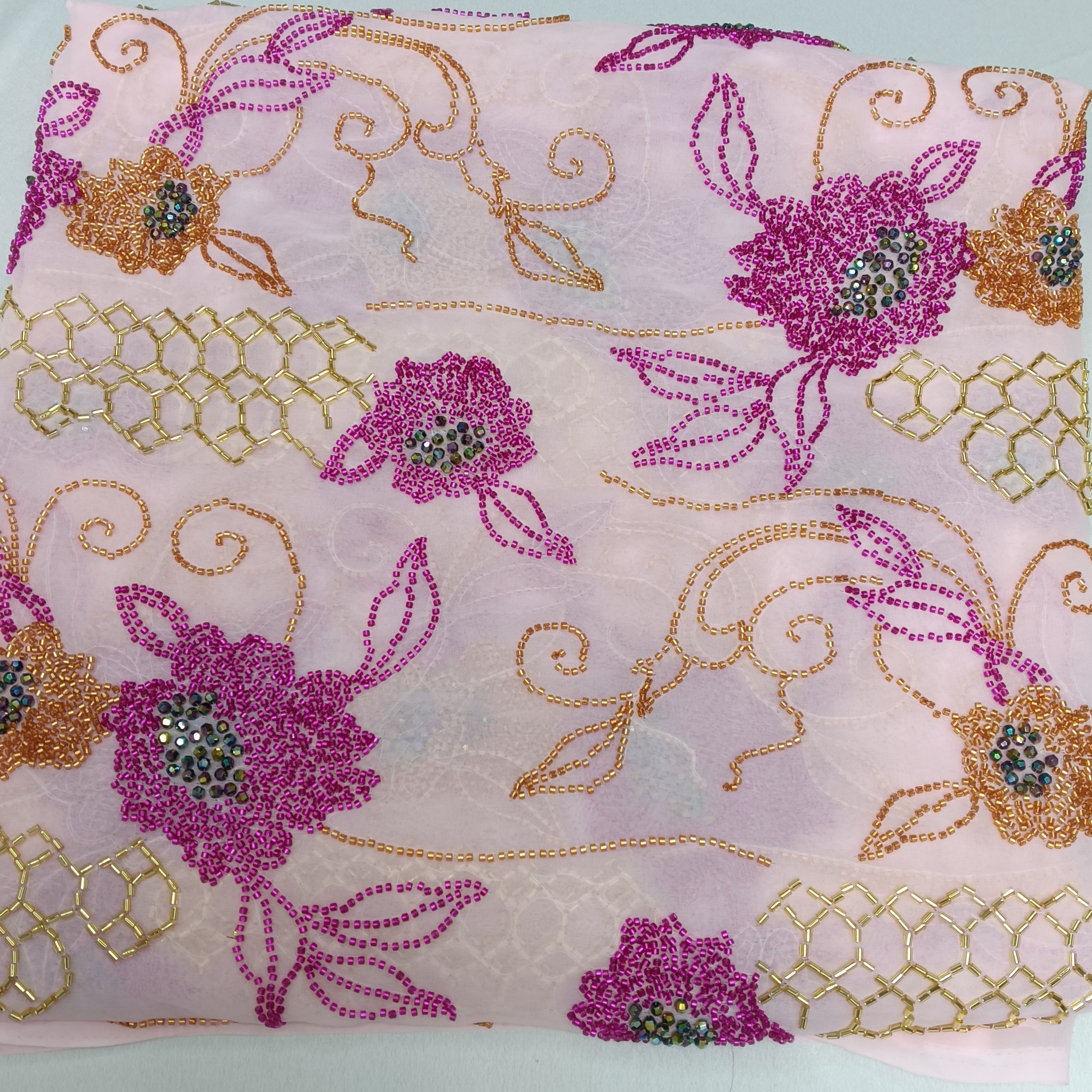 伊斯坎代尔布料ھندى گىرىپ لورا