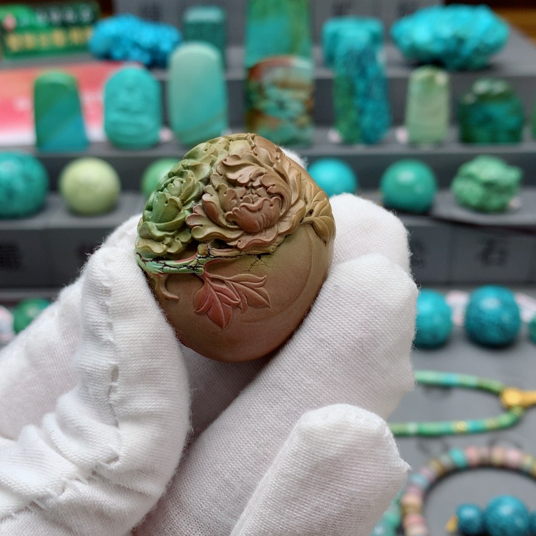 绿松石配饰未镶嵌