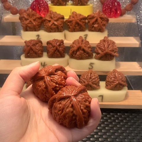 吊坠猴头核桃沈***?白狮子