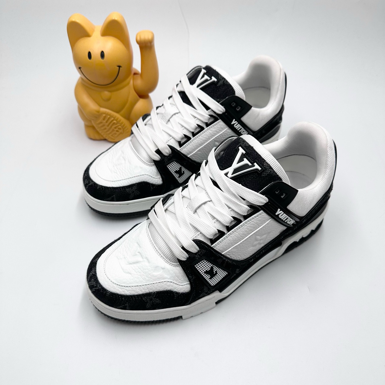 Lv/38码/黑白牛仔熊猫拼接Trainer板鞋/98新/BB0656