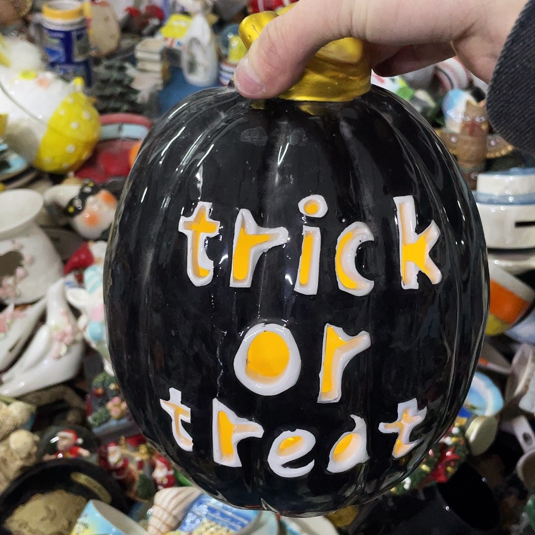 摆件   封釉。 磕碰