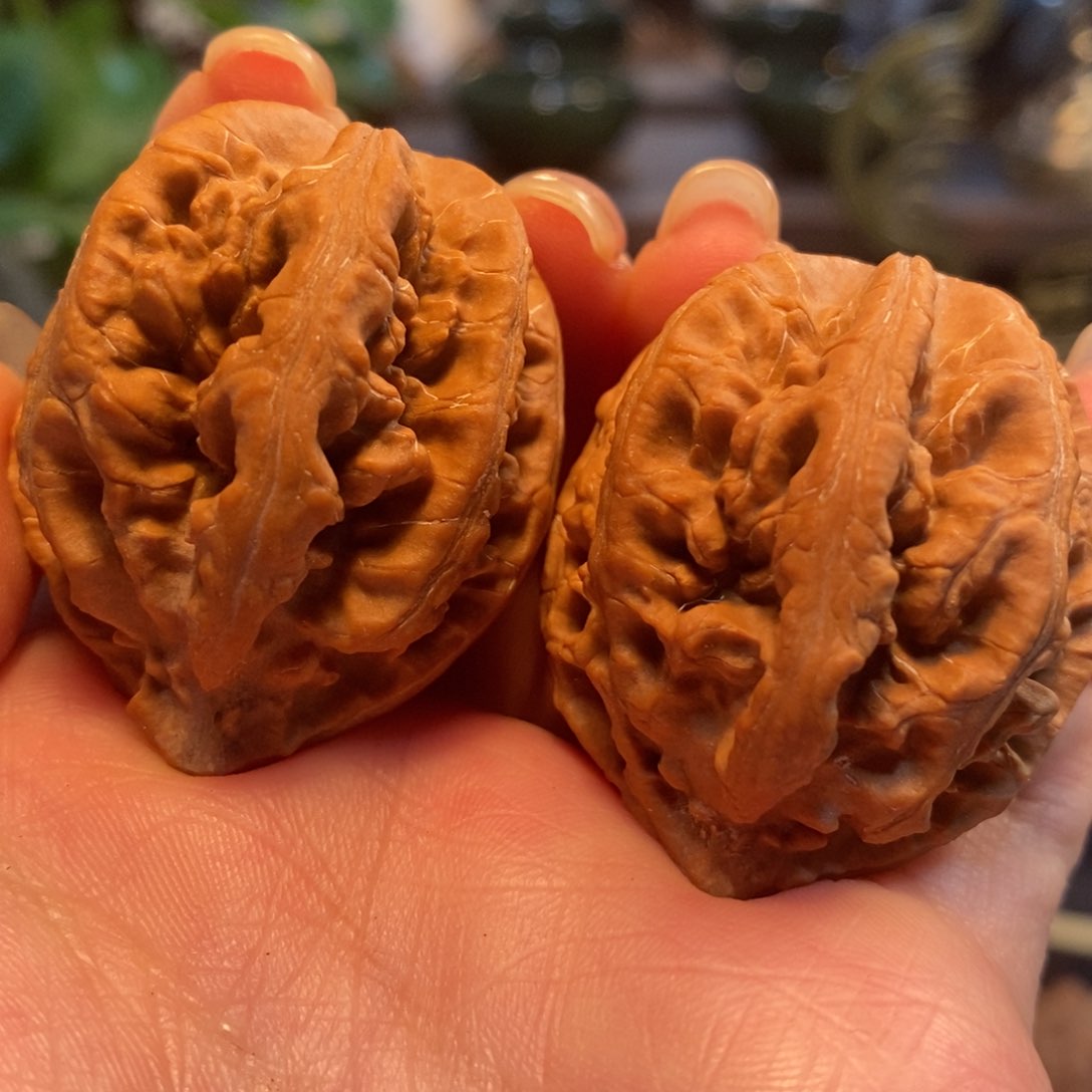 文玩核桃吊坠粗筋灯笼37磕掉尖