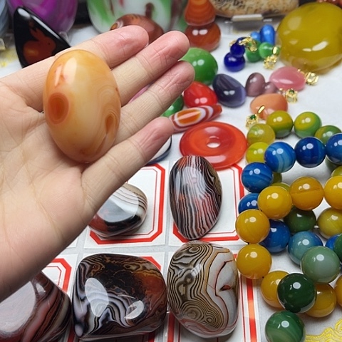 玛瑙/玉髓颈饰未镶嵌