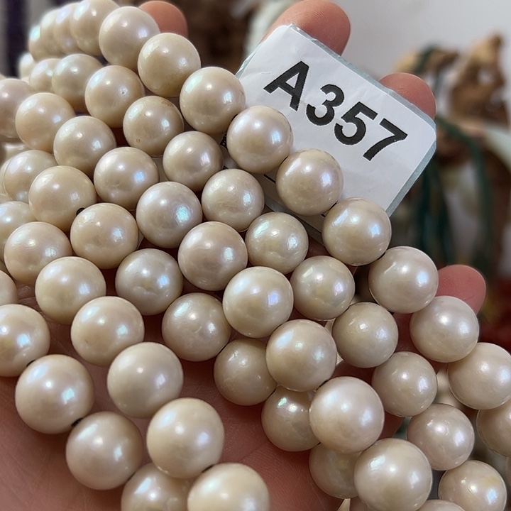 卫***哥玛瑙/玉髓未镶嵌颈饰