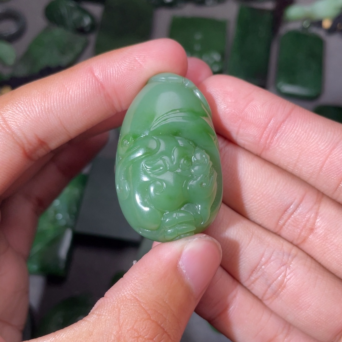 和田玉（碧玉）颈饰未镶嵌想**楚