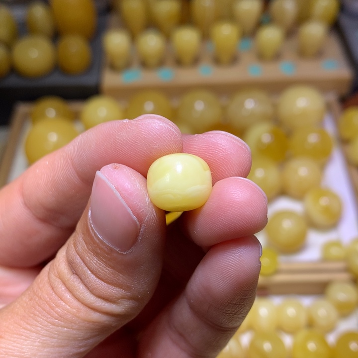 蜜蜡裸石未镶嵌强*头天然俄料浓白蜡老型11.5