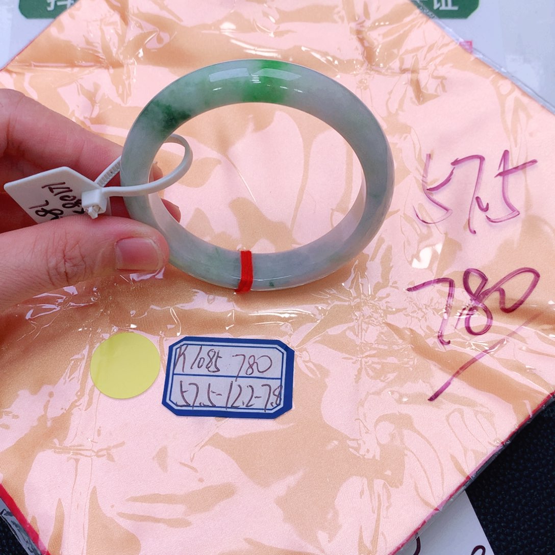 未镶嵌手镯翡翠缅甸翡翠手镯