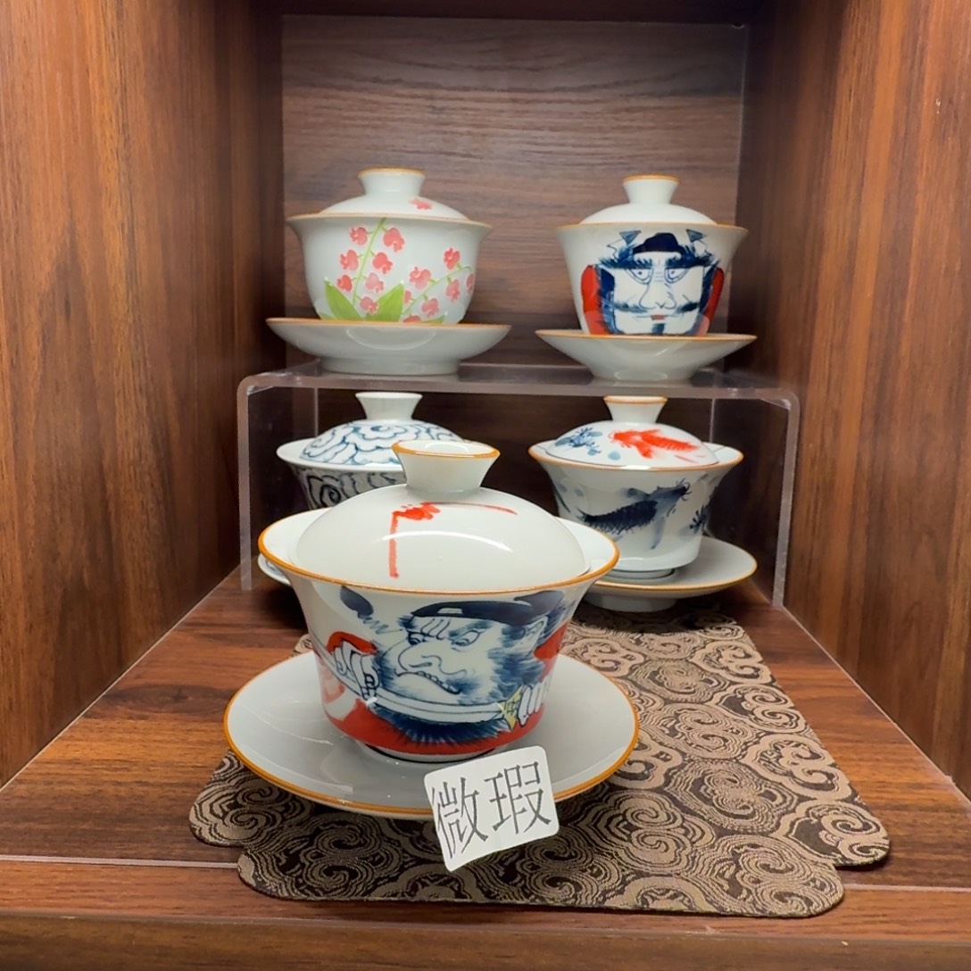 釉下手绘茶具微瑕