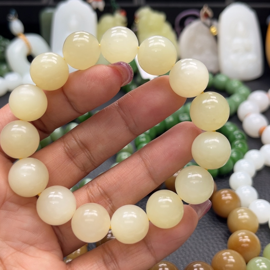 和田玉手串未镶嵌开****天