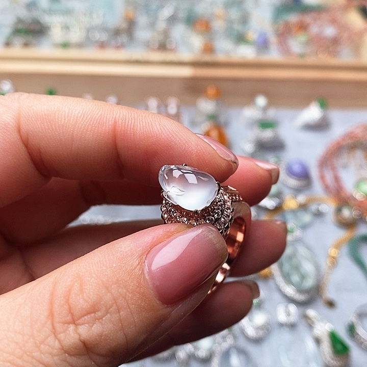 定制翡翠未镶嵌戒指