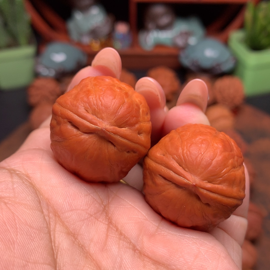 把件文玩核桃铁石