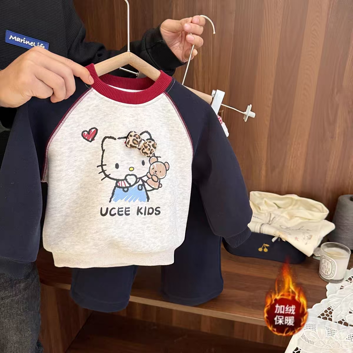 小丸子  57043女童加绒卫衣2025新款加厚长袖冬季一体绒卫衣