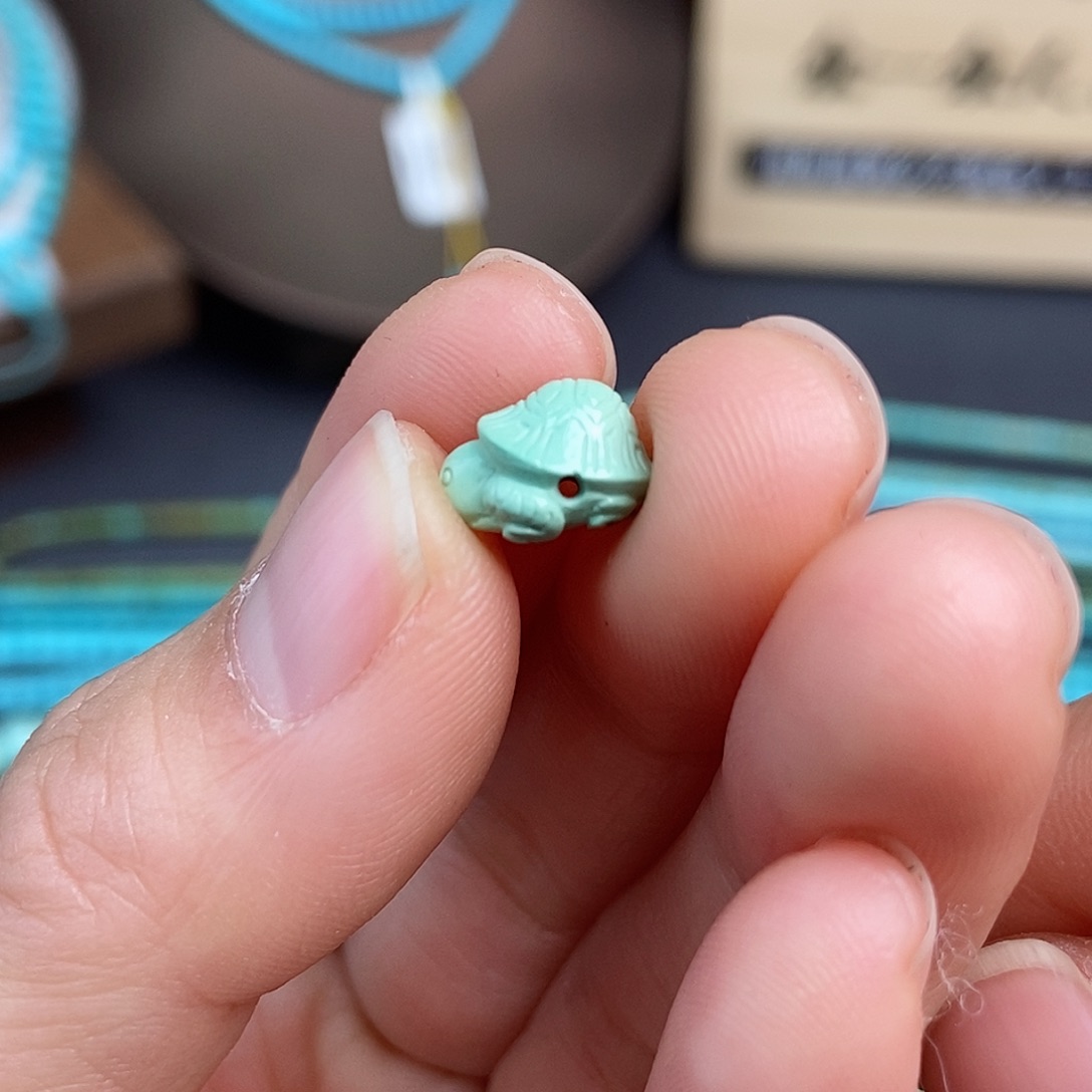 绿松石配饰未镶嵌