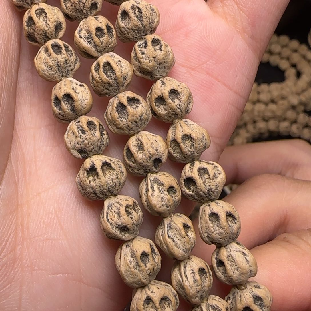 柏香籽/百香籽吊坠T****S