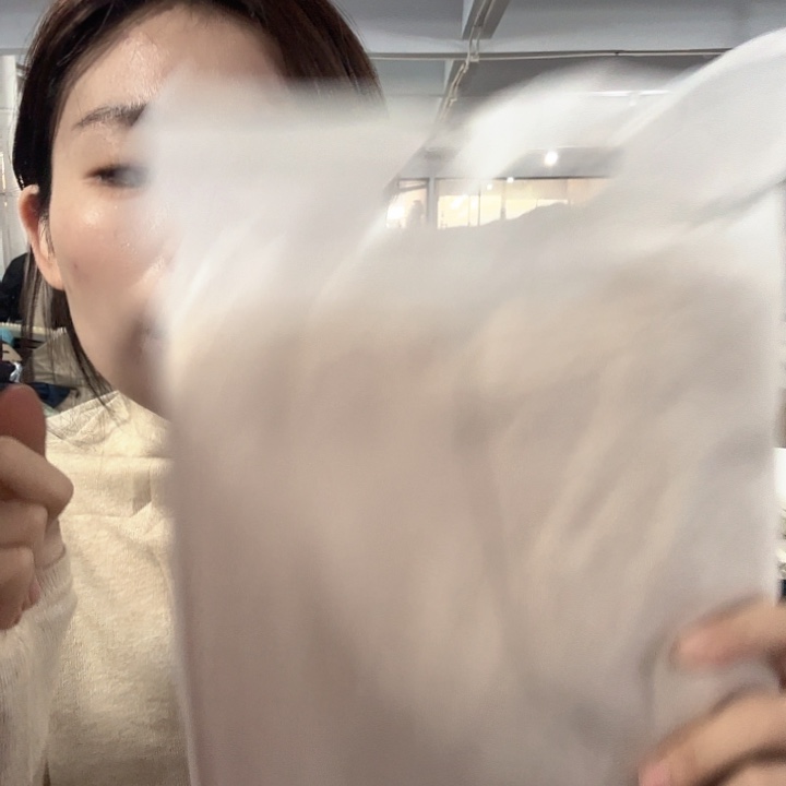 锦纶燕麦色打底衫