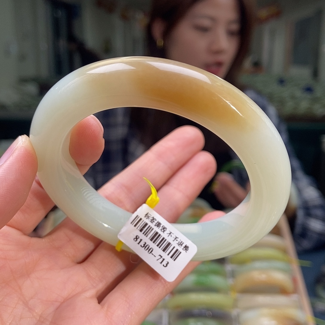 和田玉手镯未镶嵌58.糖白