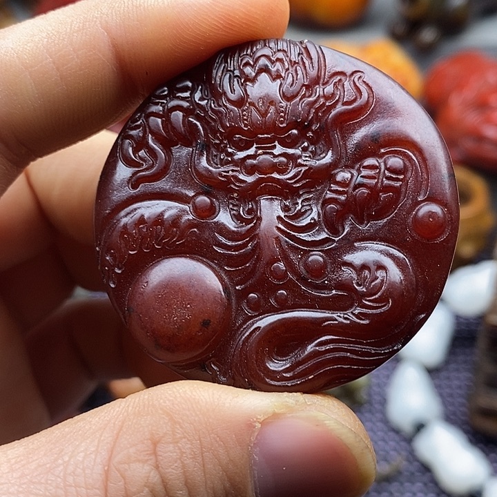 未镶嵌蛇纹石玉颈饰