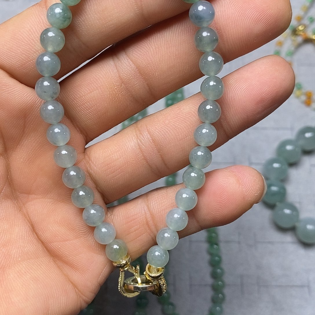 定制翡翠未镶嵌手串