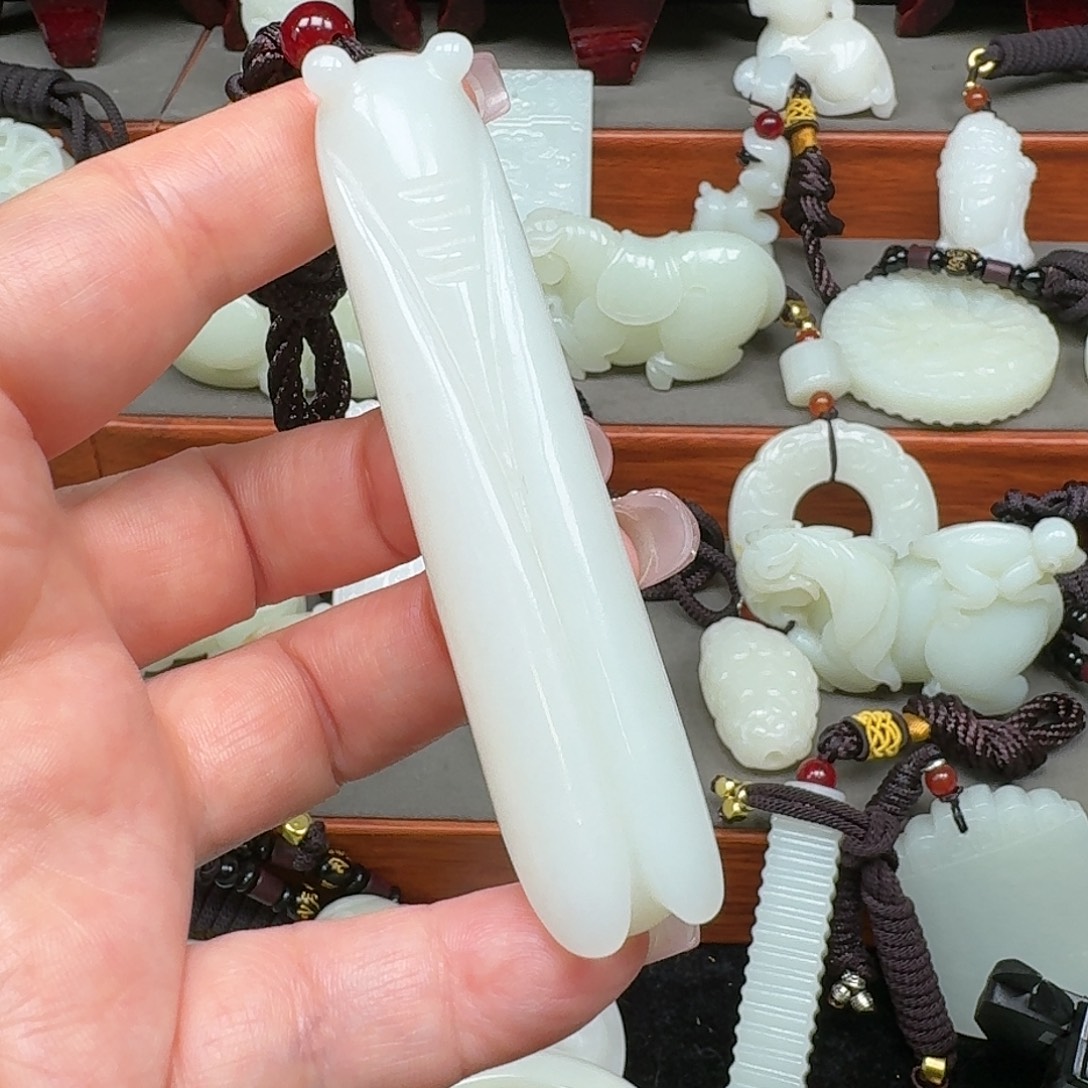 敦***怠和田玉未镶嵌把件