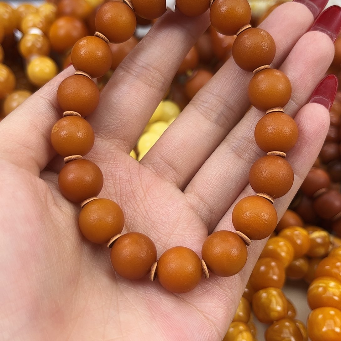 琥珀颈饰未镶嵌蜜蜡