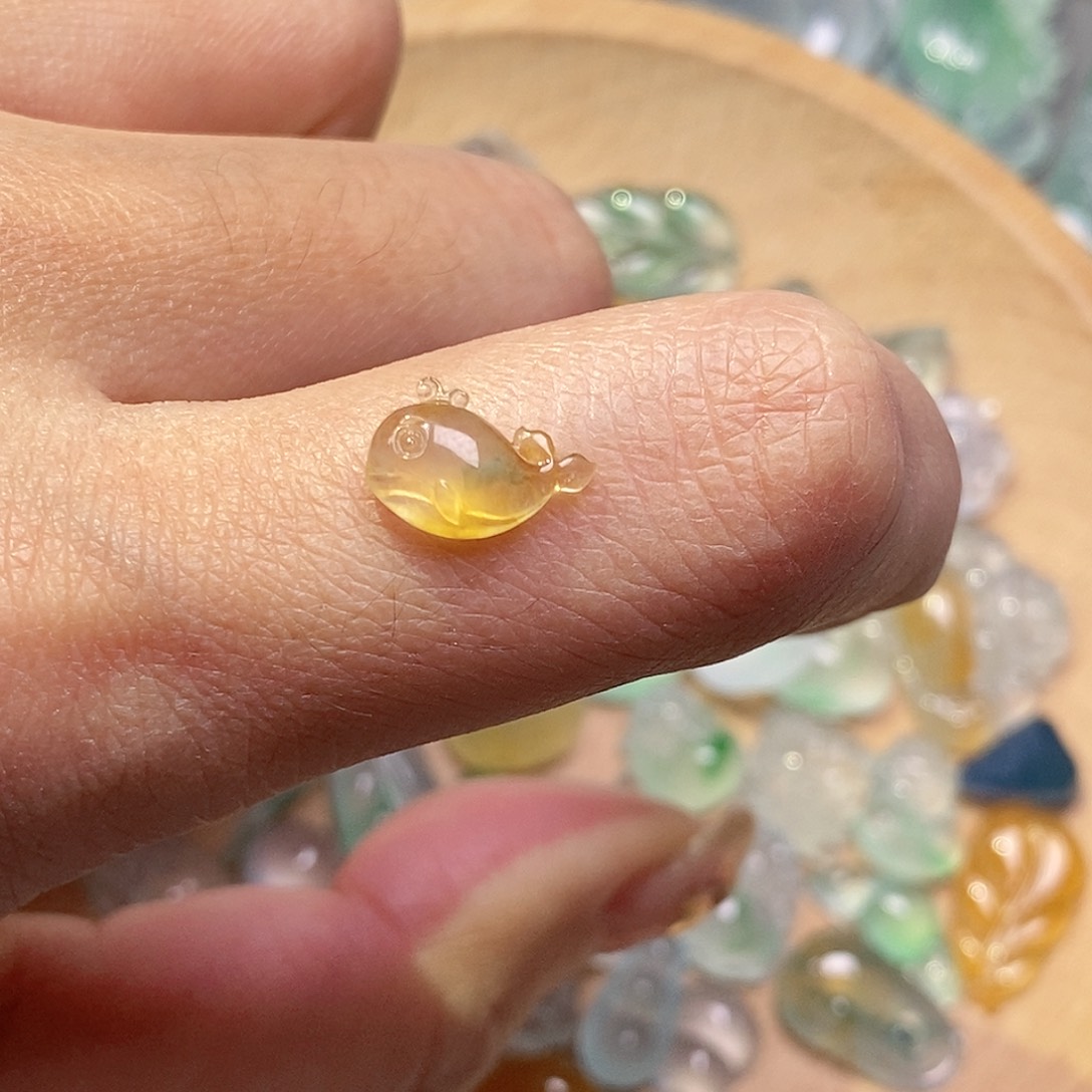 翡翠颈饰未镶嵌翡翠