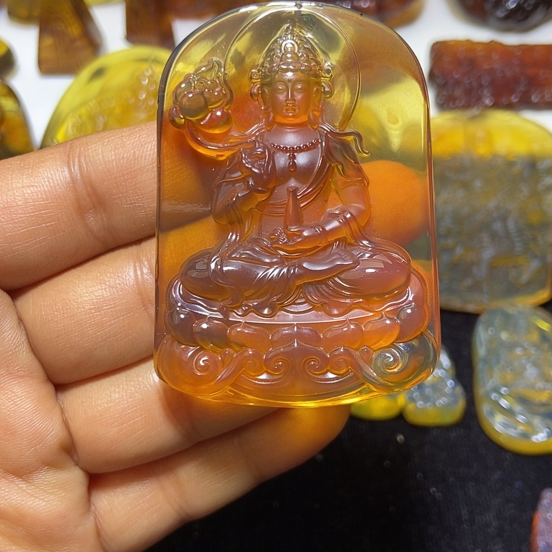琥珀未镶嵌颈饰缅甸天然琥珀吊坠