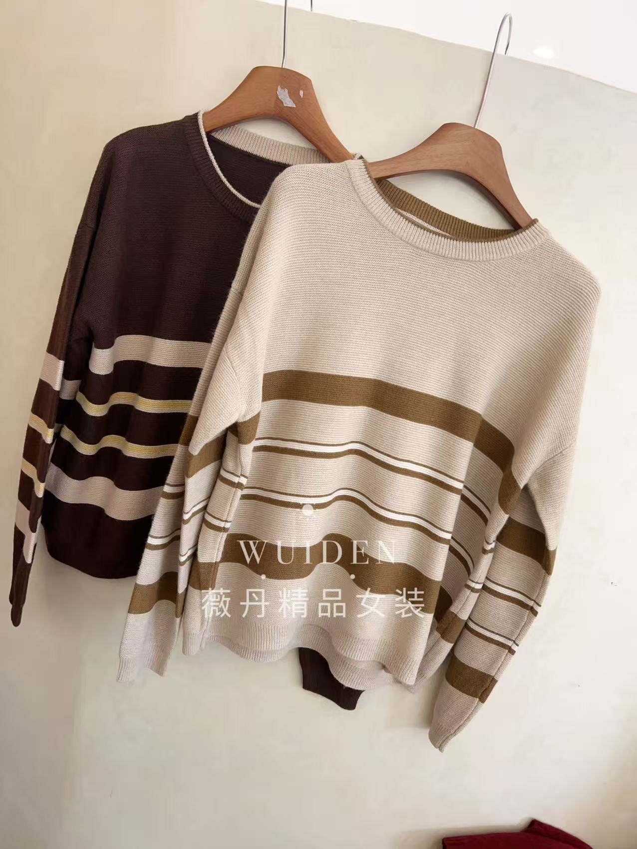 跨年福利 圆领条纹毛衣