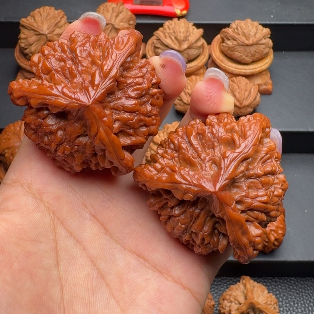 把件文玩核桃官帽三棱球奔，全品，49