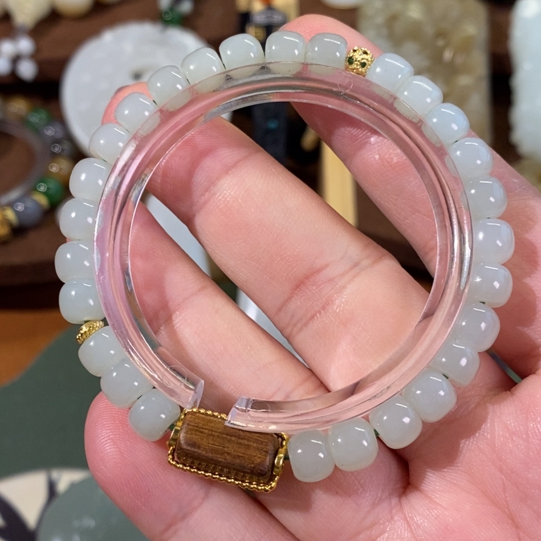 和田玉未镶嵌手链