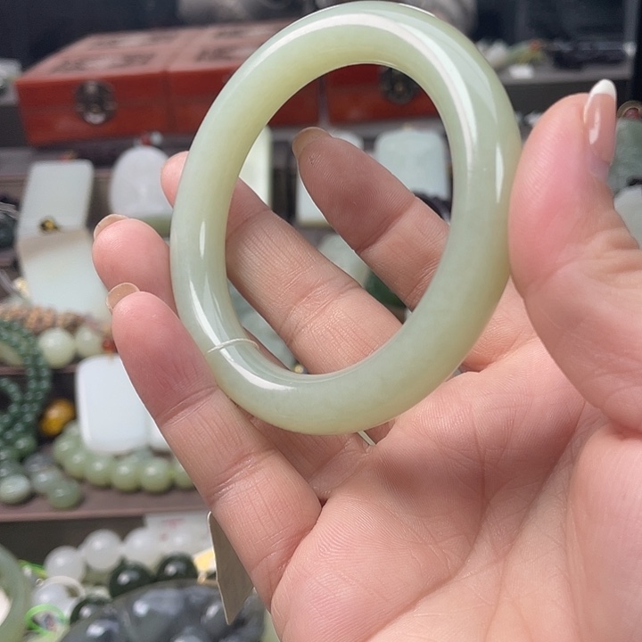 和田玉未镶嵌项圈