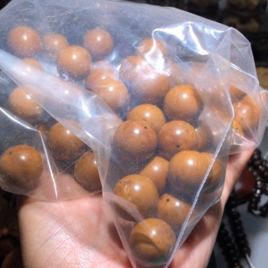 爱***饰橄榄核吊坠紫金鼠单颗56