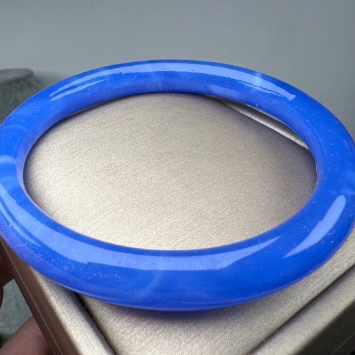 716无白无金小青手镯