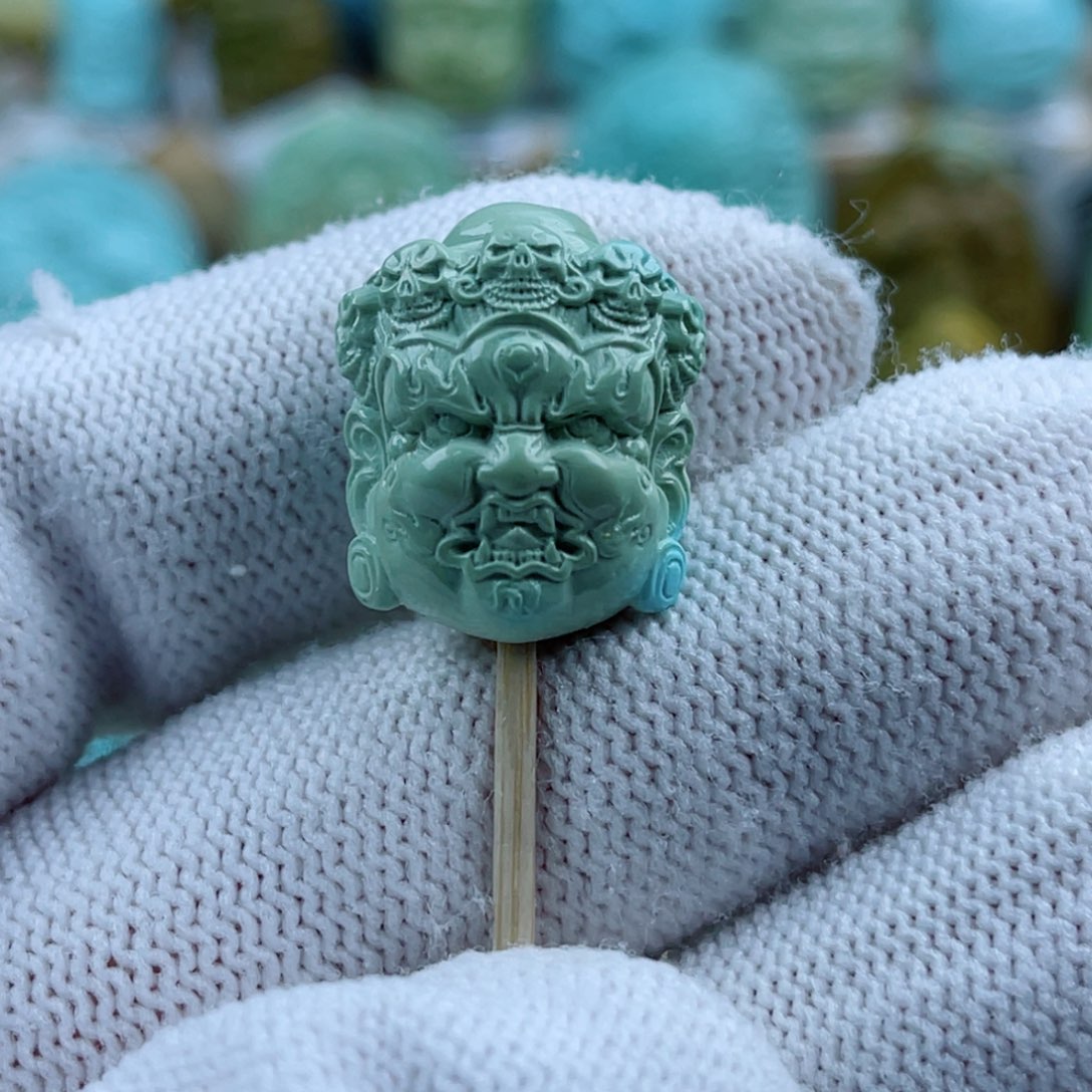 绿松石未镶嵌珠宝奇石