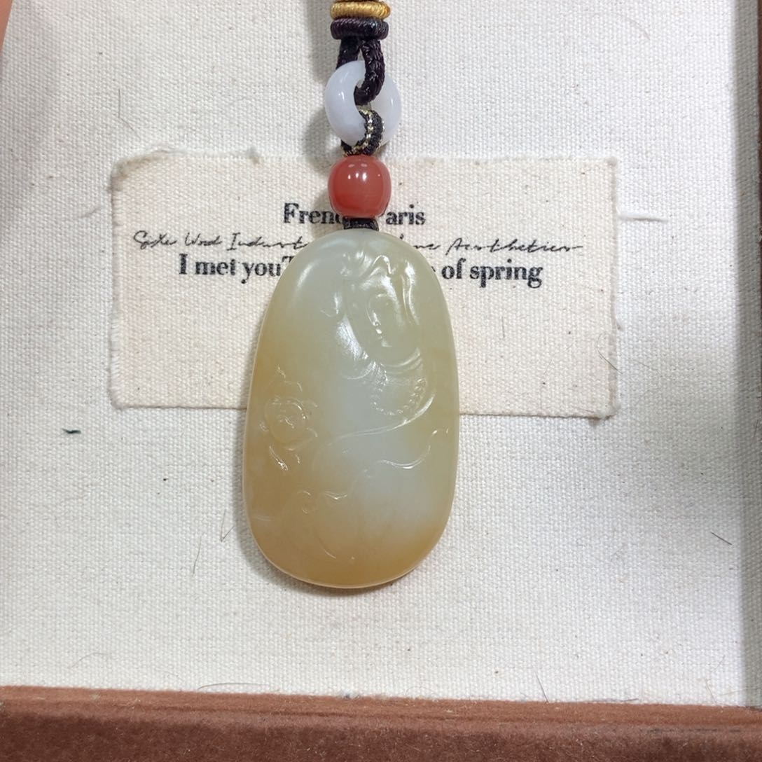 和田玉（糖玉）颈饰未镶嵌