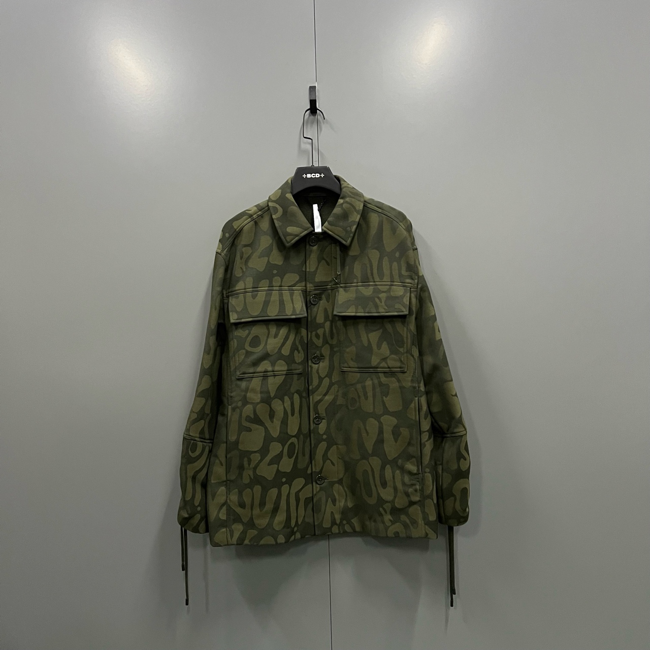 未使用 LouisVuitton/路易威登 y19 满印字母袖口编绳夹克 006253