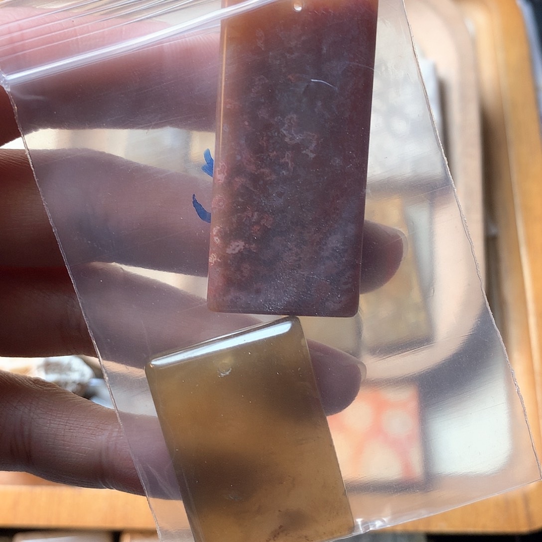 石英质玉颈饰合金日*