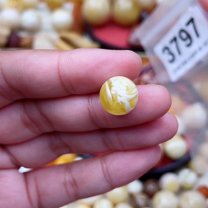 蜜蜡未镶嵌珠宝奇石粉12.5