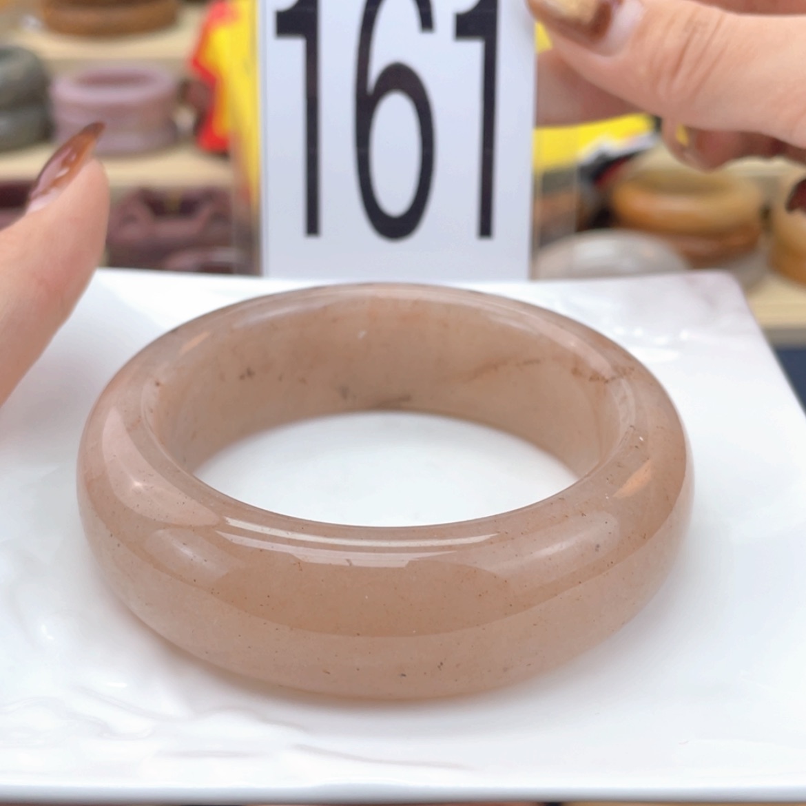 【闪购商品】石英质玉手镯未镶嵌