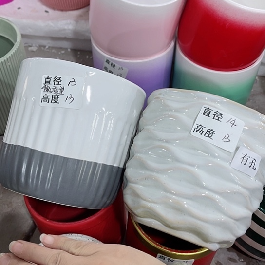 多肉绿植陶瓷花盆9.9包邮，有孔